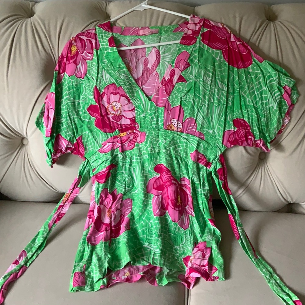 Beautiful green and pink Lilly Pulitzer short sleeve blouse